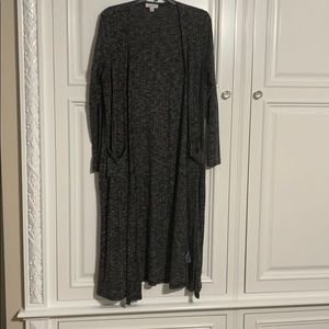 Black and White Heathered LuLaRoe Sarah Duster
